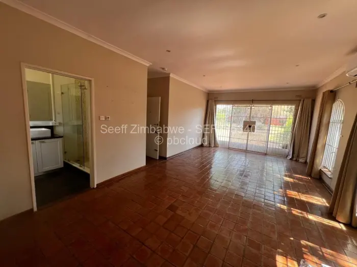 5 Bedroom House to Rent in Borrowdale