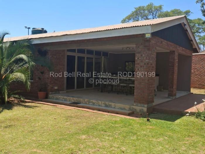2 Bedroom Cottage/Garden Flat to Rent in Highlands, Harare