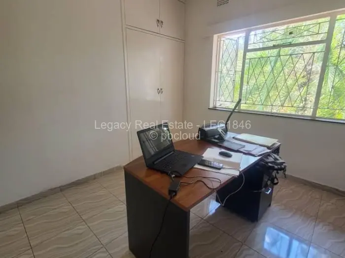 4 Bedroom House to Rent in Greystone Park