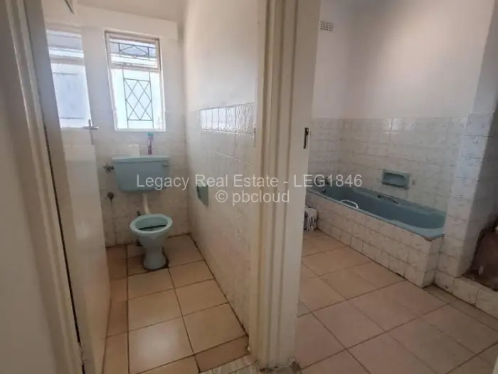 4 Bedroom House to Rent in Greystone Park