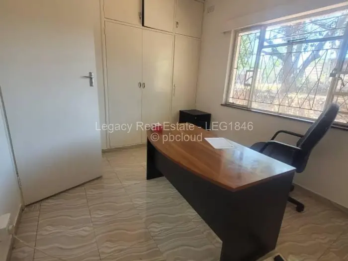 4 Bedroom House to Rent in Greystone Park