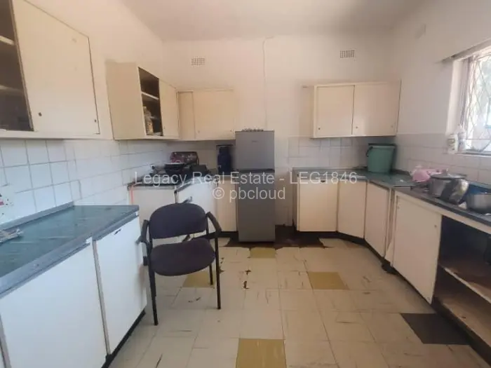4 Bedroom House to Rent in Greystone Park