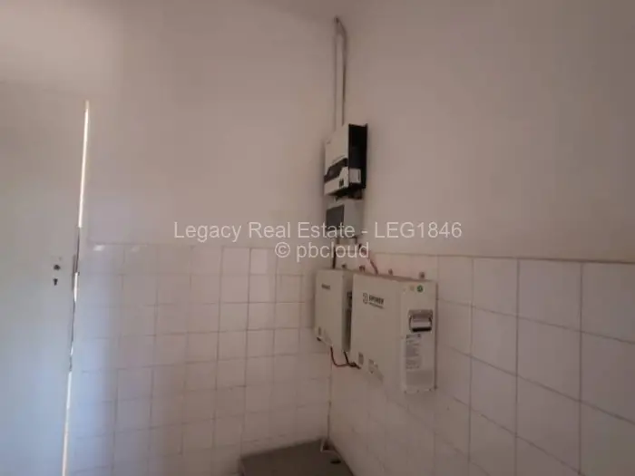 4 Bedroom House to Rent in Greystone Park