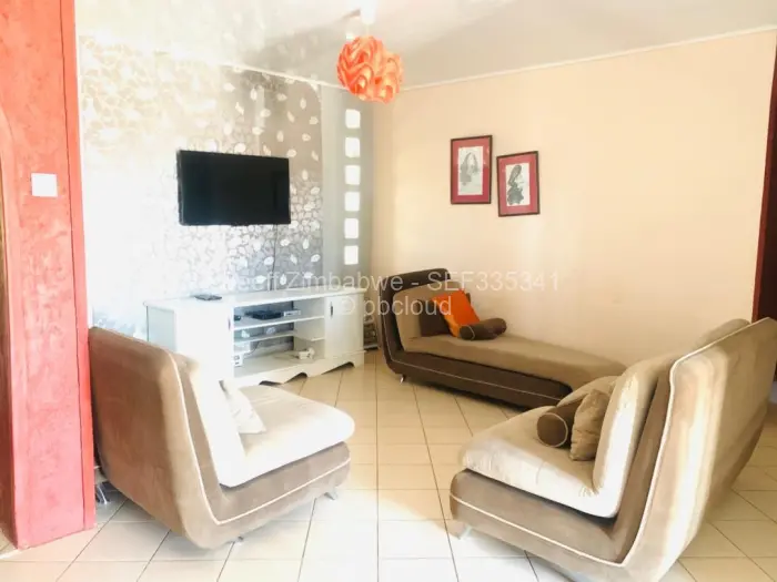 6 Bedroom House for Sale in Hogerty Hill, Harare