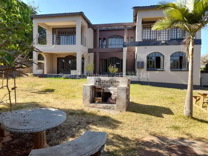 6 Bedroom House for Sale in Hogerty Hill, Harare