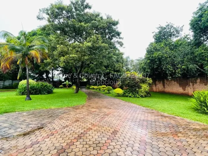 3 Bedroom House to Rent in Chisipite, Harare