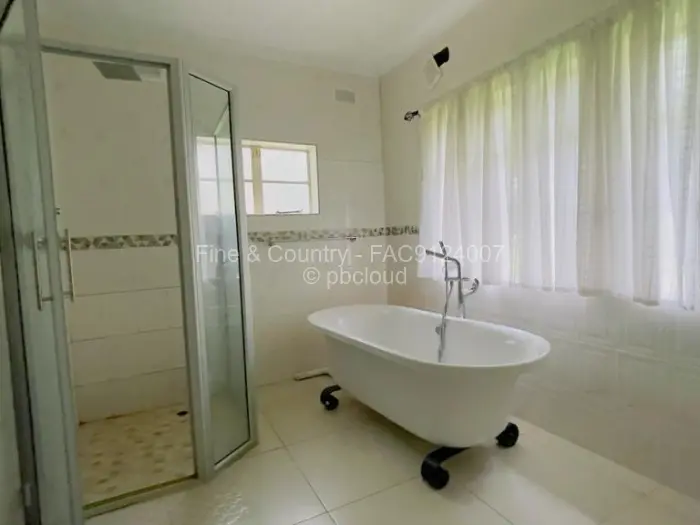 3 Bedroom House to Rent in Chisipite, Harare