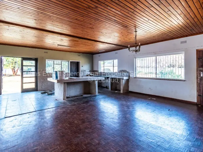 4 Bedroom House for Sale in Vainona, Harare