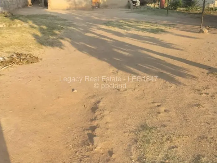 4 Bedroom House for Sale in Budiriro, Harare