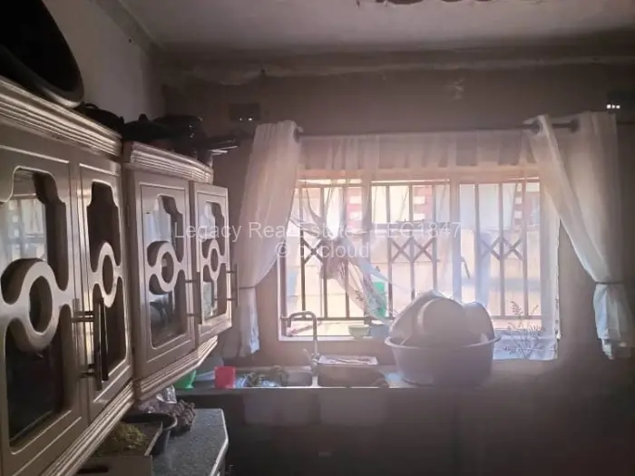 4 Bedroom House for Sale in Budiriro, Harare