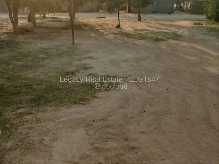 4 Bedroom House for Sale in Budiriro, Harare