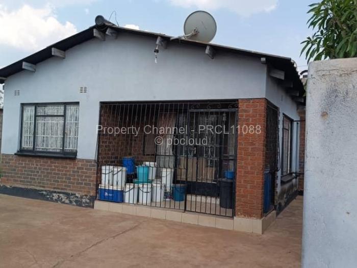 4 Bedroom House for Sale in Warren Park, Harare