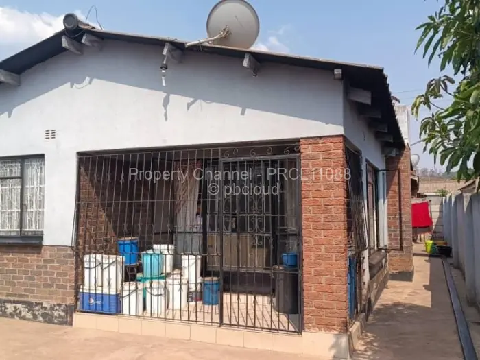 4 Bedroom House for Sale in Warren Park, Harare