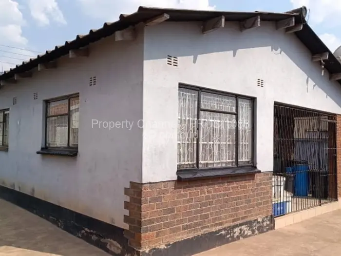 4 Bedroom House for Sale in Warren Park, Harare