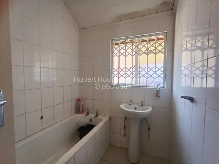 2 Bedroom Cottage/Garden Flat to Rent in Greendale, Harare