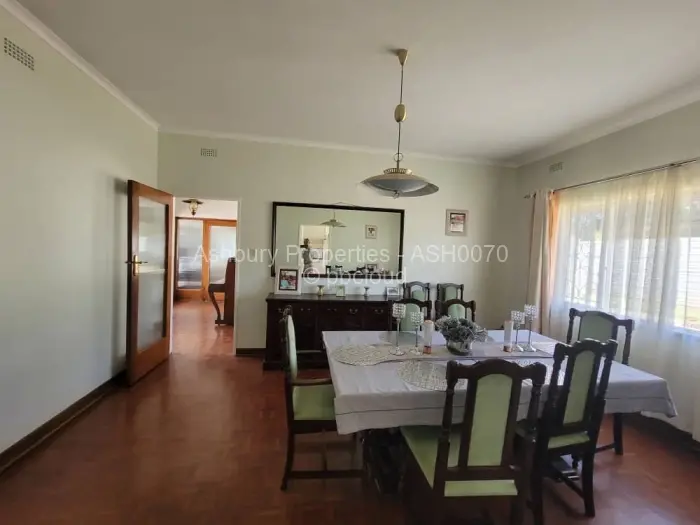 6 Bedroom House for Sale in Alexandra Park, Harare