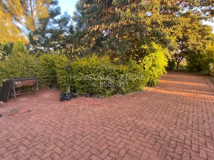 Cottage/Garden Flat for Sale in Mount Pleasant Heights, Harare