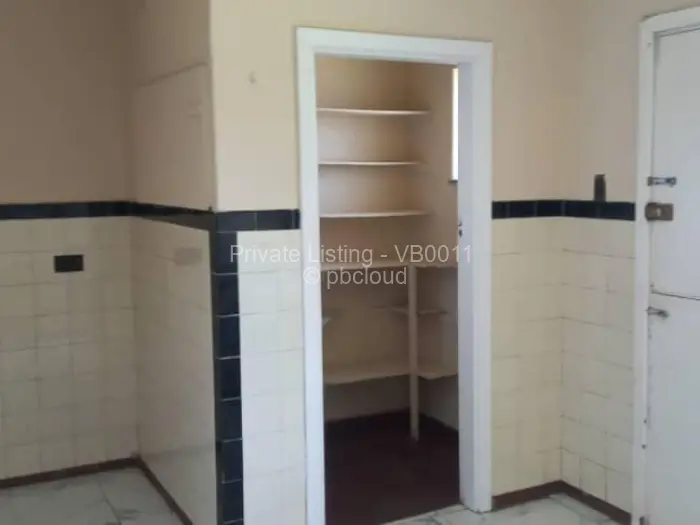 Flat/Apartment to Rent in Avondale West