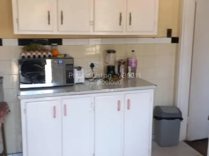 Flat/Apartment to Rent in Avondale West