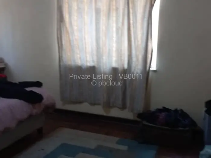 Flat/Apartment to Rent in Avondale West