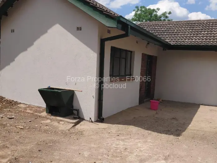 4 Bedroom House for Sale in Highlands, Harare