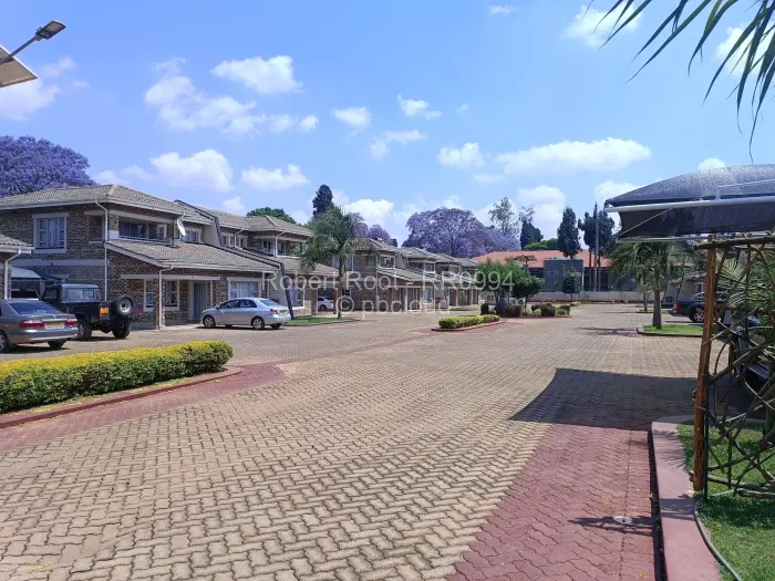 Townhouse/Cluster to Rent in Greendale, Harare