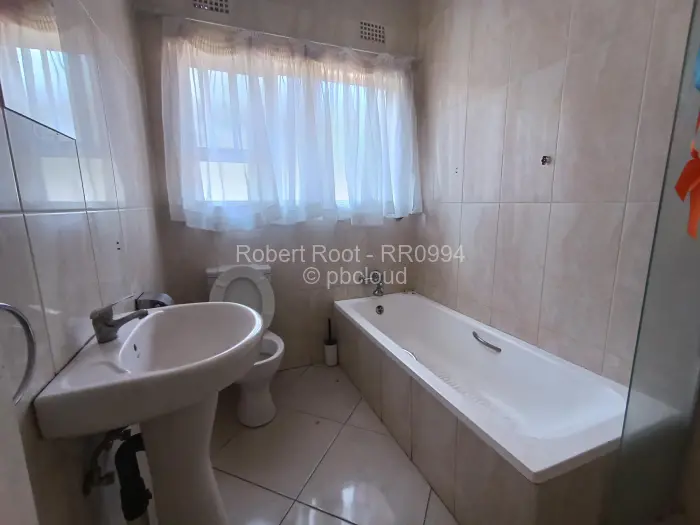 Townhouse/Cluster to Rent in Greendale, Harare