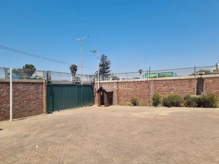 Warehouse/Industrial for Sale in Eastlea, Harare