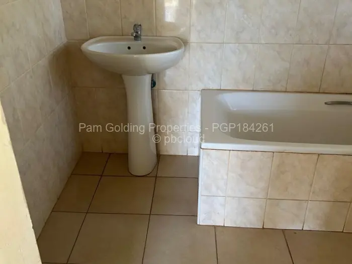 Townhouse/Complex/Cluster to Rent in Mandara