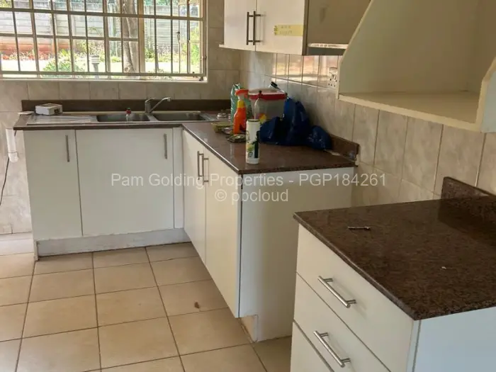 Townhouse/Complex/Cluster to Rent in Mandara