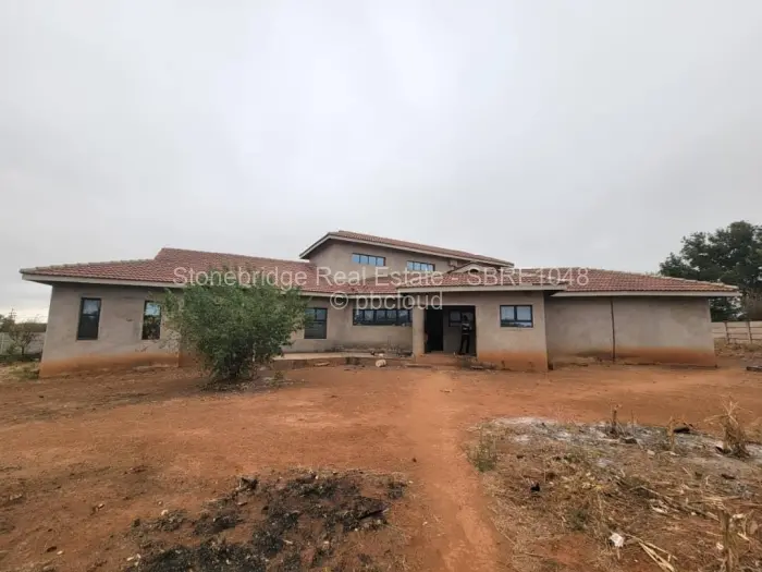 4 Bedroom House for Sale in Newton West, Bulawayo