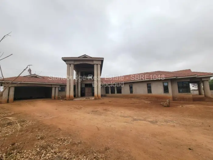 4 Bedroom House for Sale in Newton West, Bulawayo