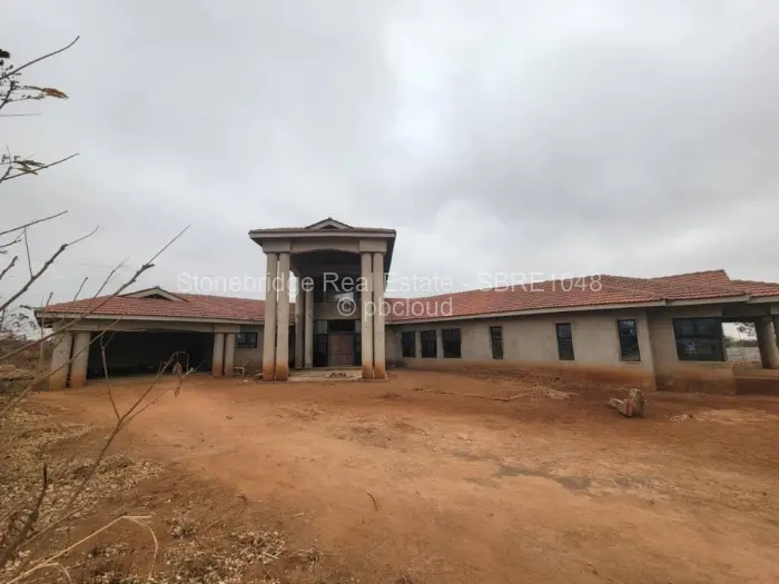 4 Bedroom House for Sale in Newton West, Bulawayo