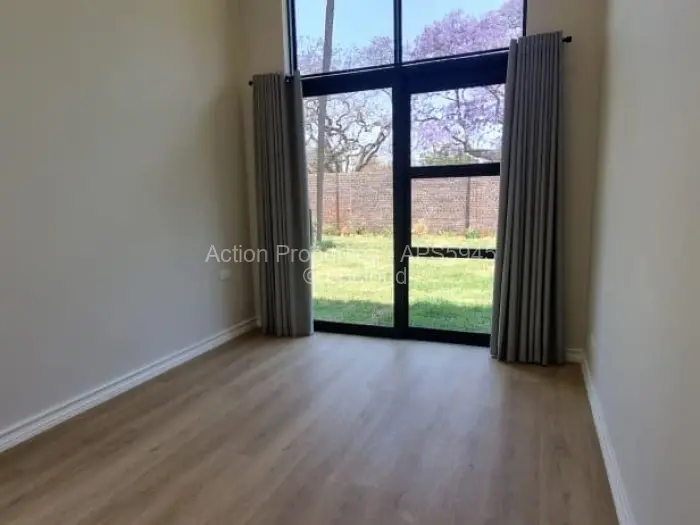 Townhouse/Complex/Cluster to Rent in Newlands