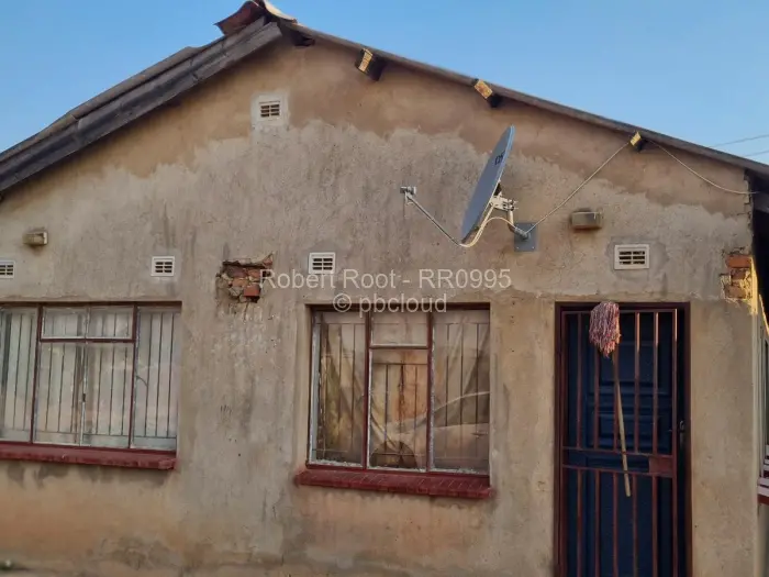 3 Bedroom House for Sale in Damofalls, Damofalls