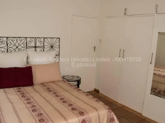Townhouse/Complex/Cluster to Rent in Westgate