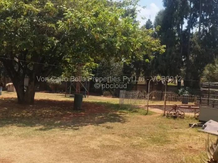 4 Bedroom House for Sale in Borrowdale, Harare