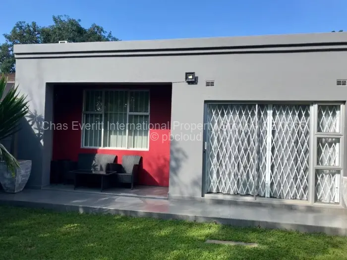2 Bedroom Cottage/Garden Flat to Rent in Greystone Park