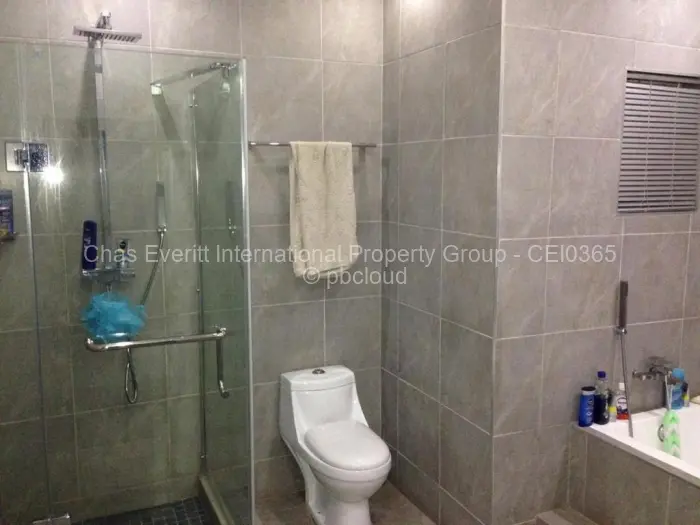 2 Bedroom Cottage/Garden Flat to Rent in Greystone Park