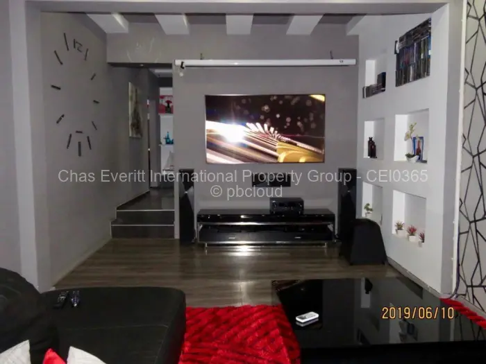 2 Bedroom Cottage/Garden Flat to Rent in Greystone Park