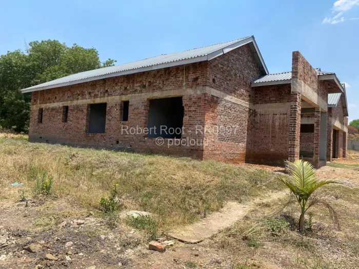 Townhouse/Cluster for Sale in Quinnington, Harare