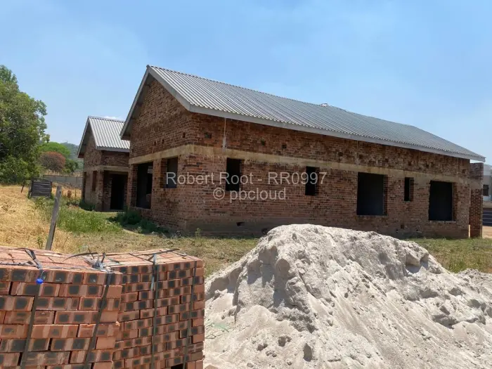 Townhouse/Cluster for Sale in Quinnington, Harare