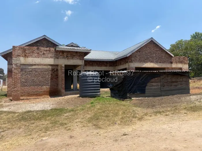 Townhouse/Cluster for Sale in Quinnington, Harare