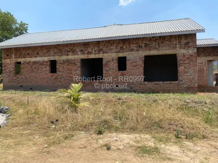 Townhouse/Cluster for Sale in Quinnington, Harare