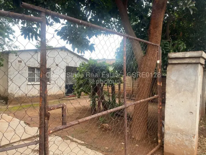 5 Bedroom House for Sale in Kambuzuma, Harare