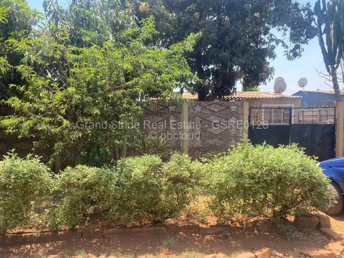 5 Bedroom House for Sale in Kambuzuma, Harare