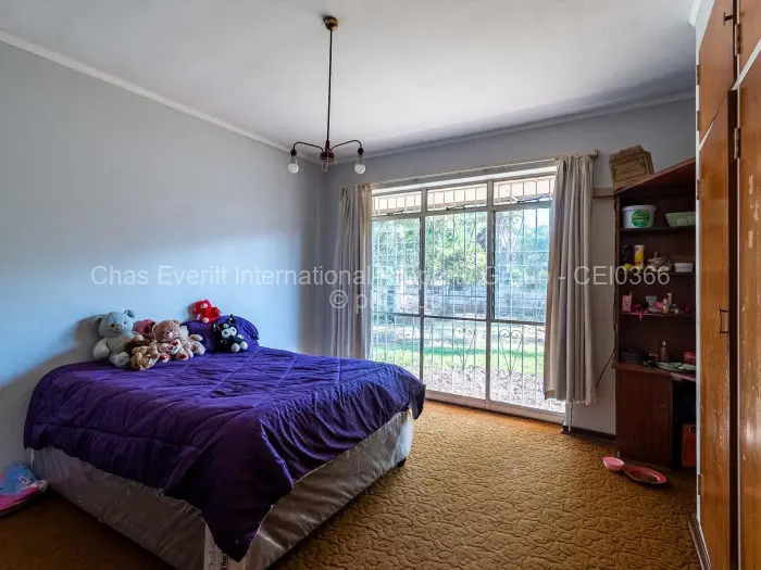 4 Bedroom House for Sale in Kumalo, Bulawayo