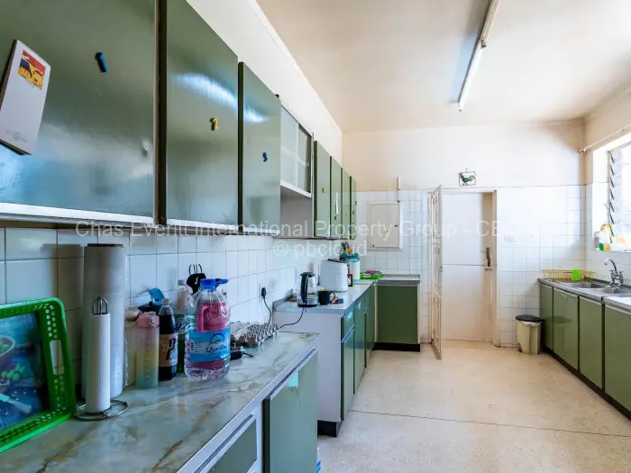 4 Bedroom House for Sale in Kumalo, Bulawayo