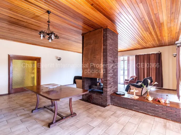 4 Bedroom House for Sale in Kumalo, Bulawayo