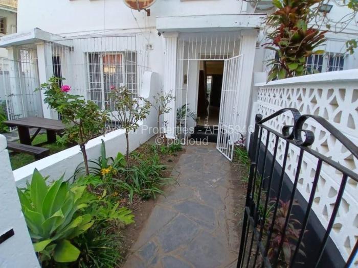 Townhouse/Cluster for Sale in Avenues, Harare